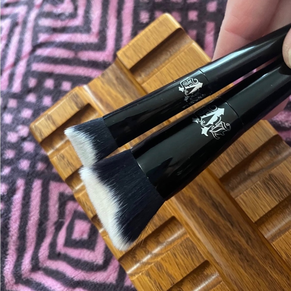 SOLD—KVD Lock It 10 & 40 brushes
